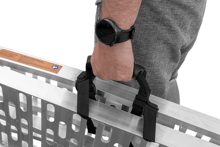 UNITRAILER ALR003 salokāmas rampas alumīnija rampas piekabēm 221 cm 680 kg ar jostu un atbalstu, 2 gabalu komplekts