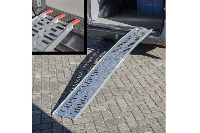 ProPlus 390096 salokāmas alumīnija rampas piekabēm 220 cm 680 kg 2 gabalu komplekts
