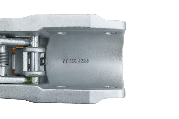 Шаровая сцепка STEELPRESS BC-3500E-00-02+SD для прицепа массой 3500 кг с дышлом из чугунной трубы диаметром 60,5 мм